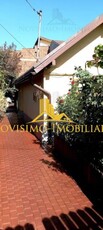 NOVISIMO-IMOBILIARE: CASA CU DOUA CAM. IN ZONA REPUBLICII de vanzare