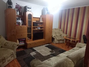 Proprietar, inchiriez apartament 3 camere Focsani