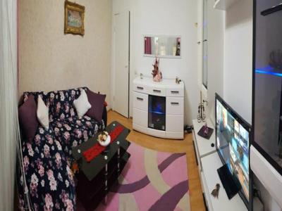 De vanzare-Apartament 3 camere,Gradiste