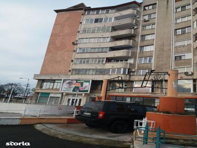 Vanzare apartament cu 4 cam Piata I. Creanga pret 99000 euro