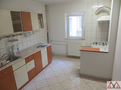 Apartament 4 camere Berceni, Piata Sudului, decomandat