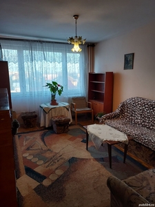 Apartament cu 2 camere in Arad pe Romanilor, bloc turn.