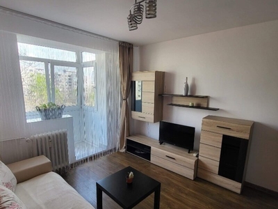 Inchiriere apartament 2 camere Piata Victoriei, Titulescu bloc reabilitat termic