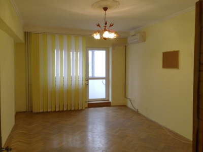 Inchiriere apartament 2 camere Unirii, chiar la Zepter, decomandat