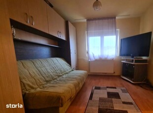 Casa de vanzare, cu 4 camere, zona Cihei-Oradea