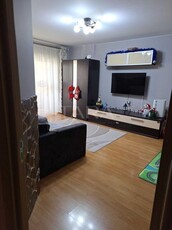 Apartament 2 Camere decomandat zona Florilor.