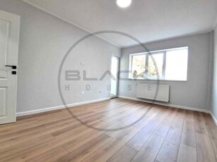 Apartament 2 camere, decomandate, etaj intermediar, Primaverii