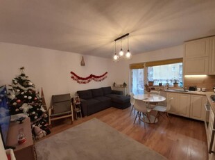 Apartament 2 camere,46 mp,parcare,strada Stejarului