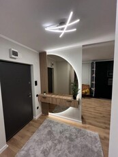 Apartament 3 Camere, 56mp, Etaj Intermediar, Zona Eroilor