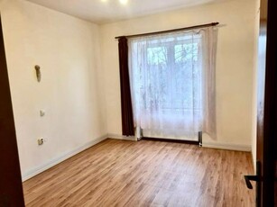 Apartament 3 camere cu gradina, zona Centrala - Parcul Cetatuia