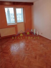 Apartament 3 camere zona Grivitei