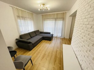 Apartament 3 camere,60 mp,terasa,curte interioara,zona Taietura Turcului