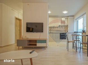 Apartament cu 3 camere de închiriat în zona Racadau