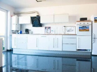 Apartament cu 3 camere de vanzare in zona Andrei Muresanu