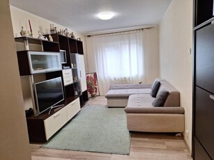 Apartament cu 4 camere, zona Liceul de Informatica