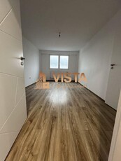 Apartament decomandat, recent renovat, etaj intermediar, Astra, Brasov