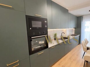 Apartament mobilat, 3 camere, 55mp, terasa 12mp, parcare subterana, zona Eroilor