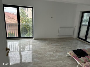 Apartament 2 camere metrou gata de mutat