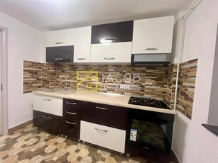 De inchiriat apartament 2 camere, strada Mircea Eliade, Bacau