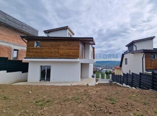 De vanzare casa 129 mp cu gradina Voronet