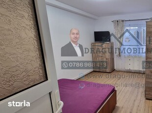 Apartament 3 camere de vanzare: Vest-(Persani),etajul 2