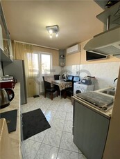 RECO Apartament cu o camera de vanzare, zona Rogerius