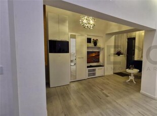 RECO Apartament 3 camere, Ultracentral