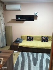 Proprietar inchiriez apt 3 camere mobilat, renovat, anvelopat