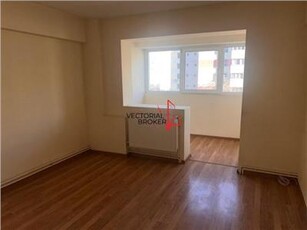 Apartament 4 camere et.5, bl.1982, 90mp, Basarabia Chisinau