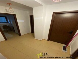 Vand Apartament 2 camere