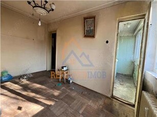 Vanzare apartament 3 camere Zona Crangasi Lacul Morilor