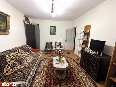 Apartament 3 camere de vanzare Tatarasi