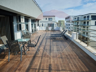 Apartament 7 camere vanzare in bloc de apartamente Constanta, Navodari, Nord
