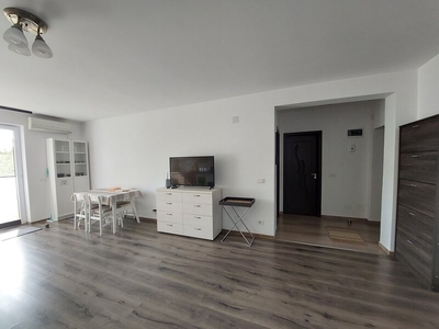 Apartament 2 camere Doua camere cu 2 bai, centrala si mobilat utilat