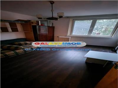 Apartament 3 camere Drumul Taberei zona Raul Doamnei