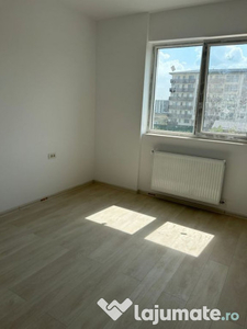 Apartament 3 camere la 5 minute de metrou