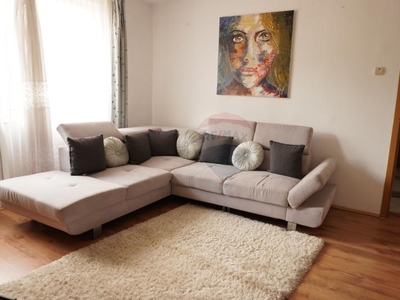 Apartament cu 2 camere de vanzare, str. Independentei