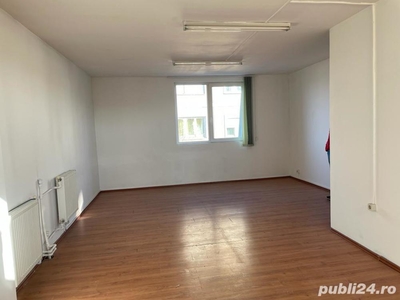 Casa cu 10 camere, 299 mp utili, 370 mp teren, Centru