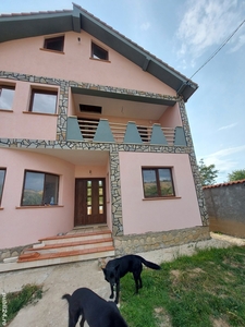 casa vila de vanzare in Oras Panciu,jud Vrancea,la 25 km de Focsani.