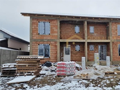 Duplex - dormitor la parter - toate utilitatile