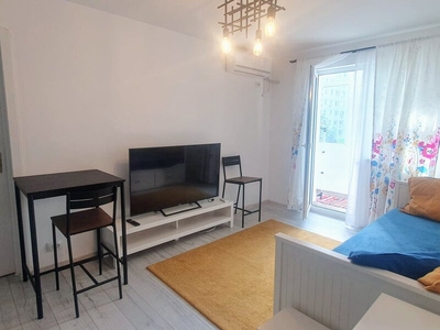 Inchiriere apartament 3 camere Theodor Pallady, strada Patulului(6 minute metrou) bloc