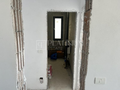 P4120 Apartament doua camere,etajul 2,GIROC,DECOMANDAT,LOC PARCARE,BALCON,52mp