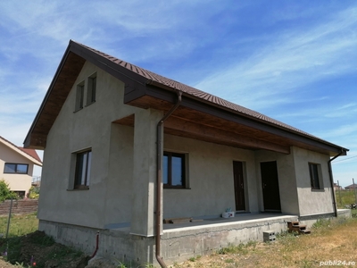 Proprietar vand casa construita pe structura de lemn, bine izolata Statiunea Techirghiol