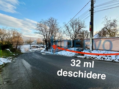 Teren intravilan de vânzare 2.826 mp, deschidere 32m, Blăgești