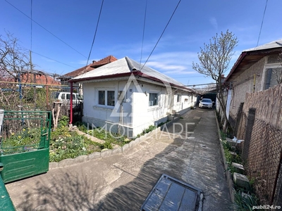 Vânzare casă + teren 1500 mp situată în Târgu-Jiu, strada Bld Ecaterina Teodoroiu