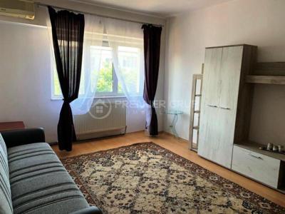 Apartament 3 camere, Galata, 72mp