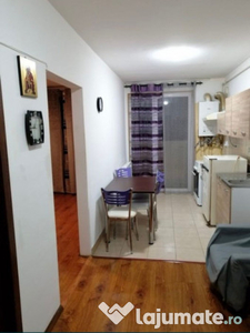 Apartament 1 camera decomandat zona Porii