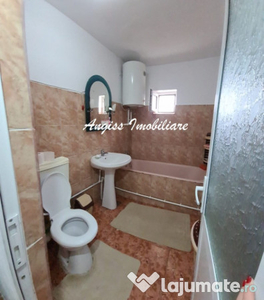 Apartament 3 camere cartier C5 etajul 4