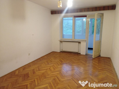 APARTAMENT 3 CAMERE CARTIER CRANG ETAJ INTERMEDIAR