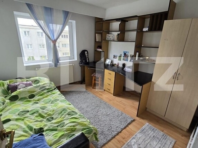Apartament cu 3 camere, 55 mp, zona Manastur